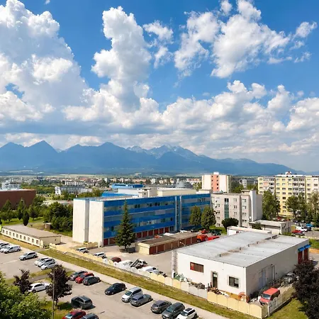 Modern With Tatras View By Mooi * Πόπραντ